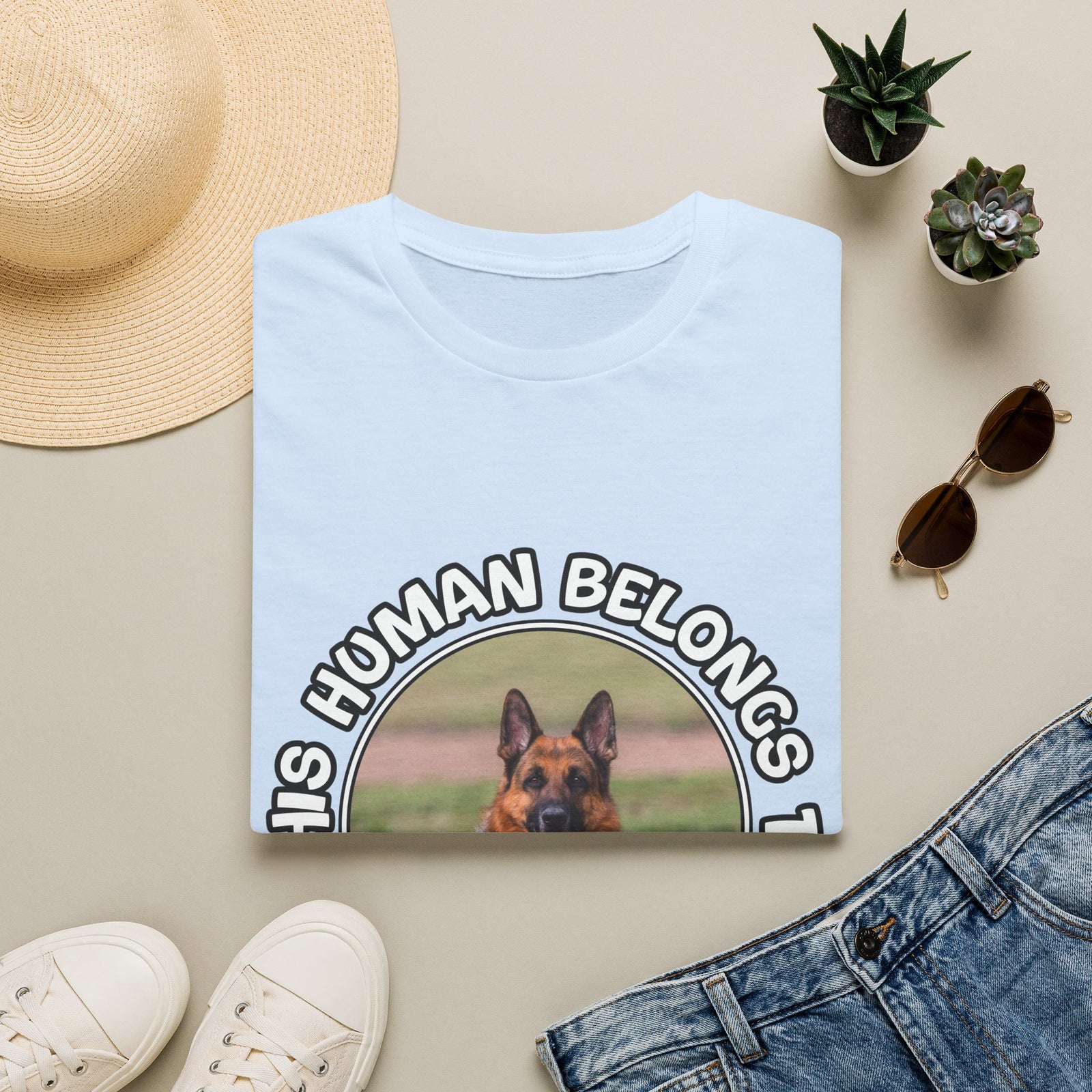 Personalized Graphic Tee – This Human Belongs To – Foto 2